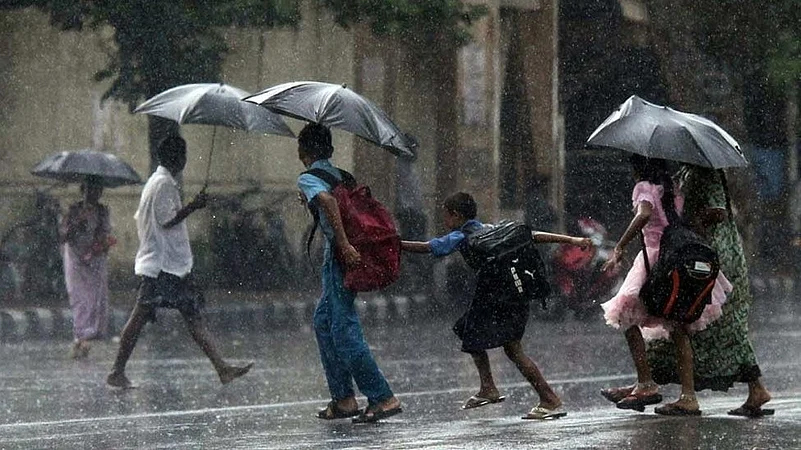 മലപ്പുറം ജില്ലയിലെ വിദ്യാഭ്യാസ സ്ഥാപനങ്ങൾക്ക് നാളെ (09.07.2026) അവധി.